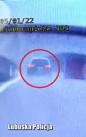 [VIDEO] 2,5 tysiąca mandatu. 33-letni obywatel Niemiec pędził 241 km/h